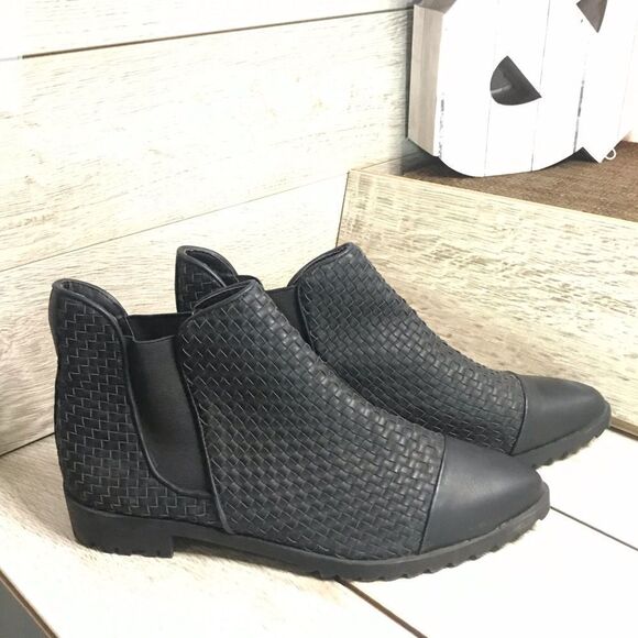 GX Black Rainboot Pointy Toe Textured Size 9 Y - Picture 10 of 10